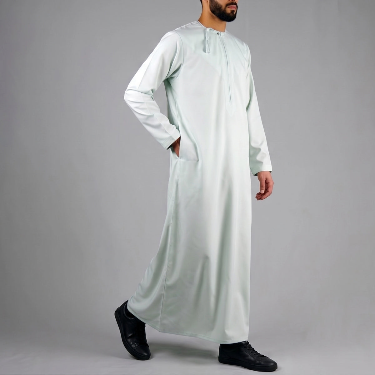 Premium  Water-Resistant Omani Thobe for Men in Pistachio Green