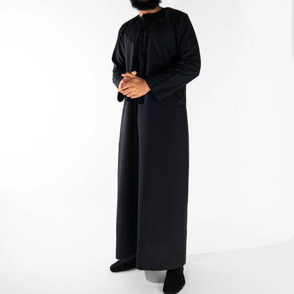 Essentials Emirati Thobe for Men in Matte Black
