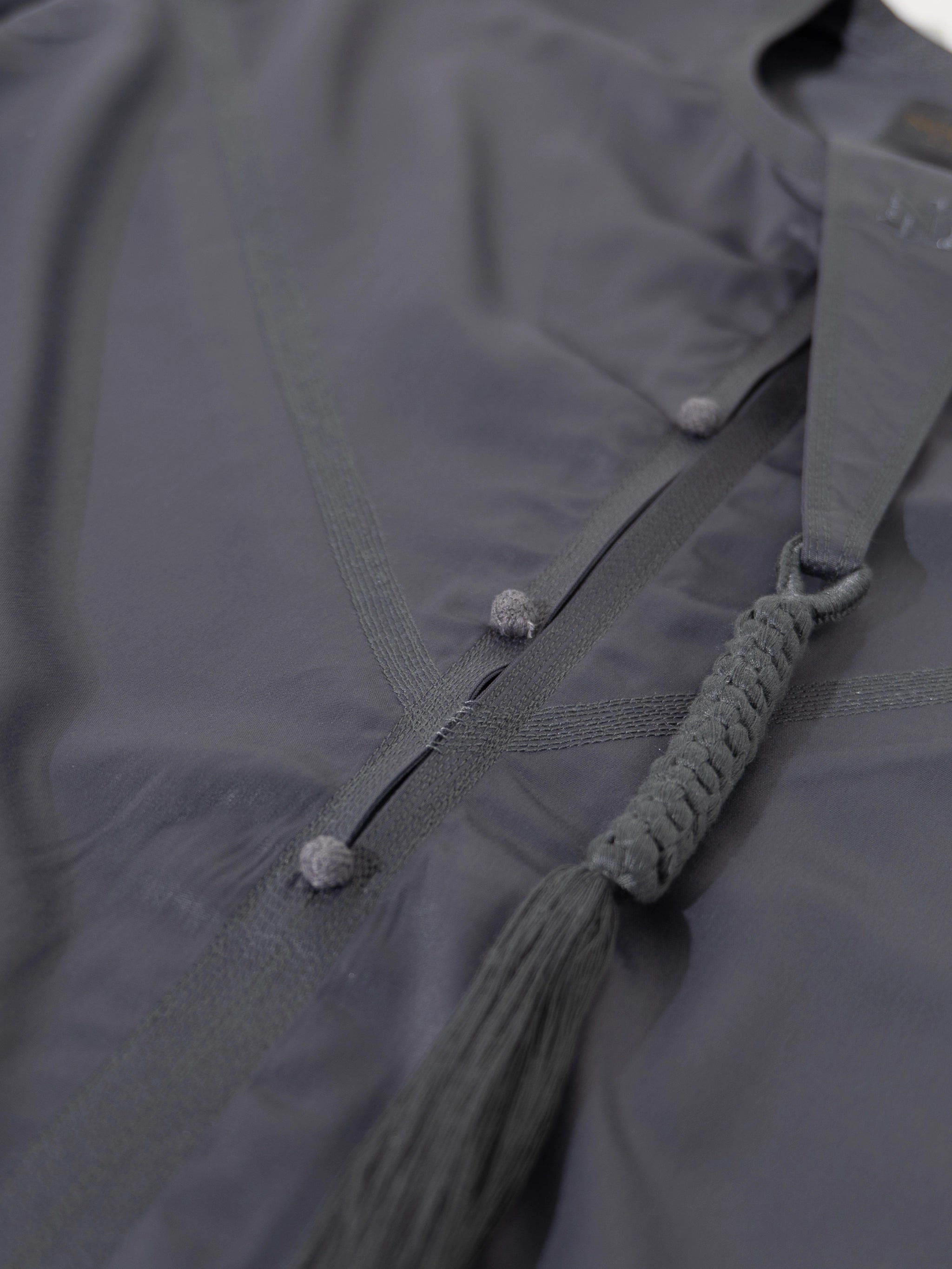 Premium Emirati Men's Thobe in Graphite Grey