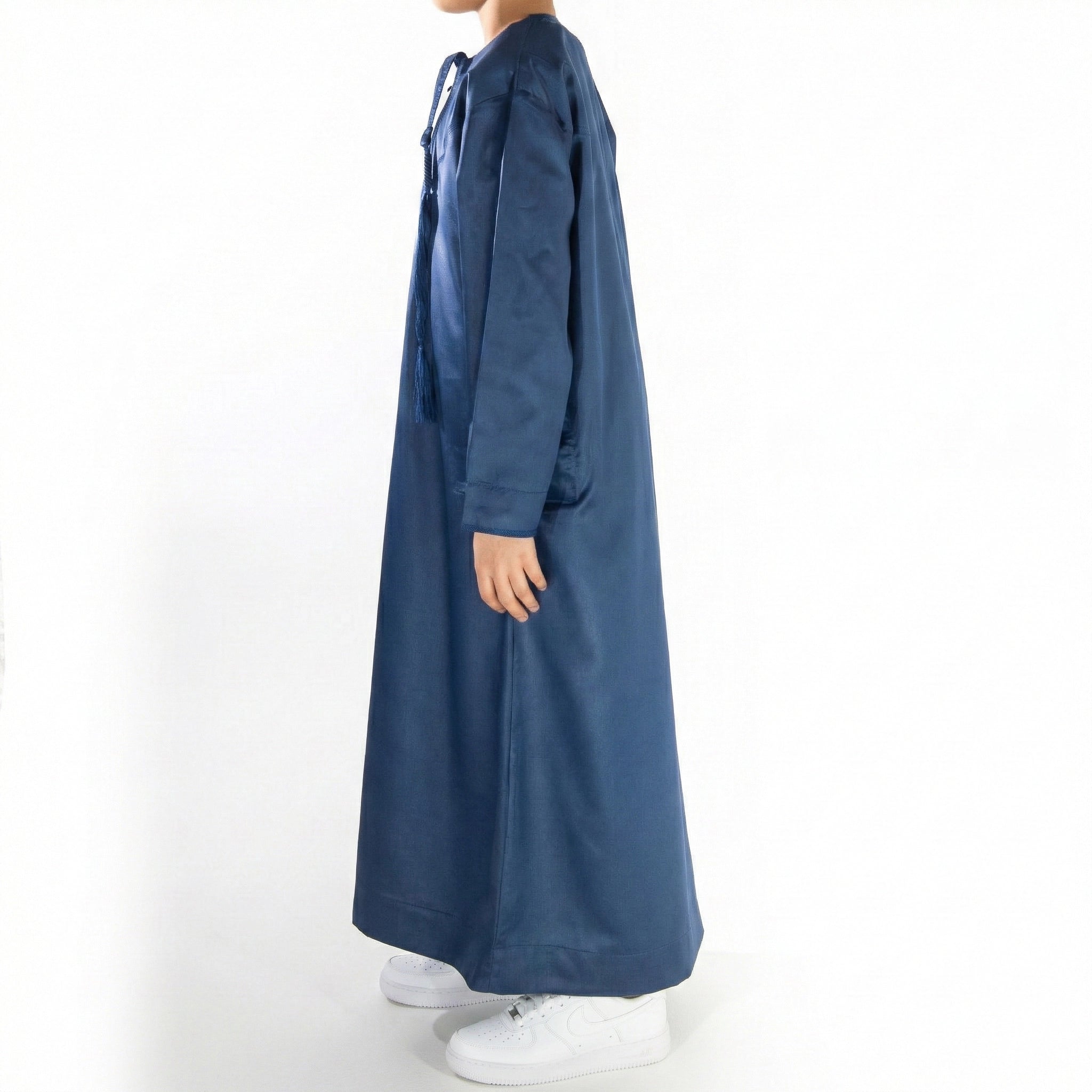 Premium Emirati Thobe for Boys in Midnight Blue
