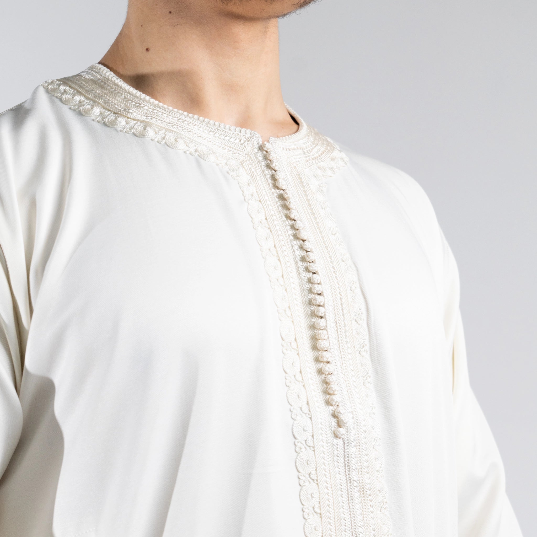 Moroccan full sleeve thobe for men in Saharan Ivory