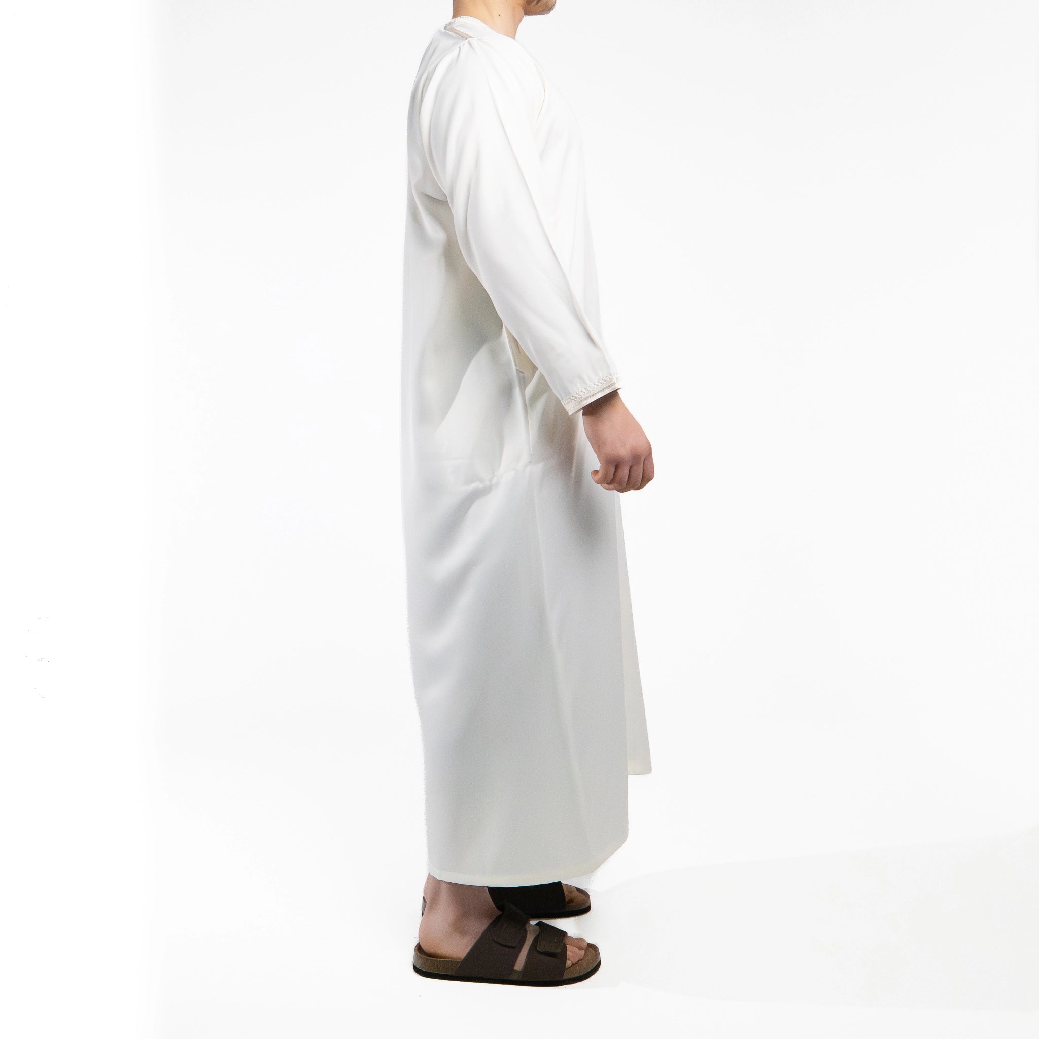 Moroccan full sleeve thobe for men in Saharan Ivory
