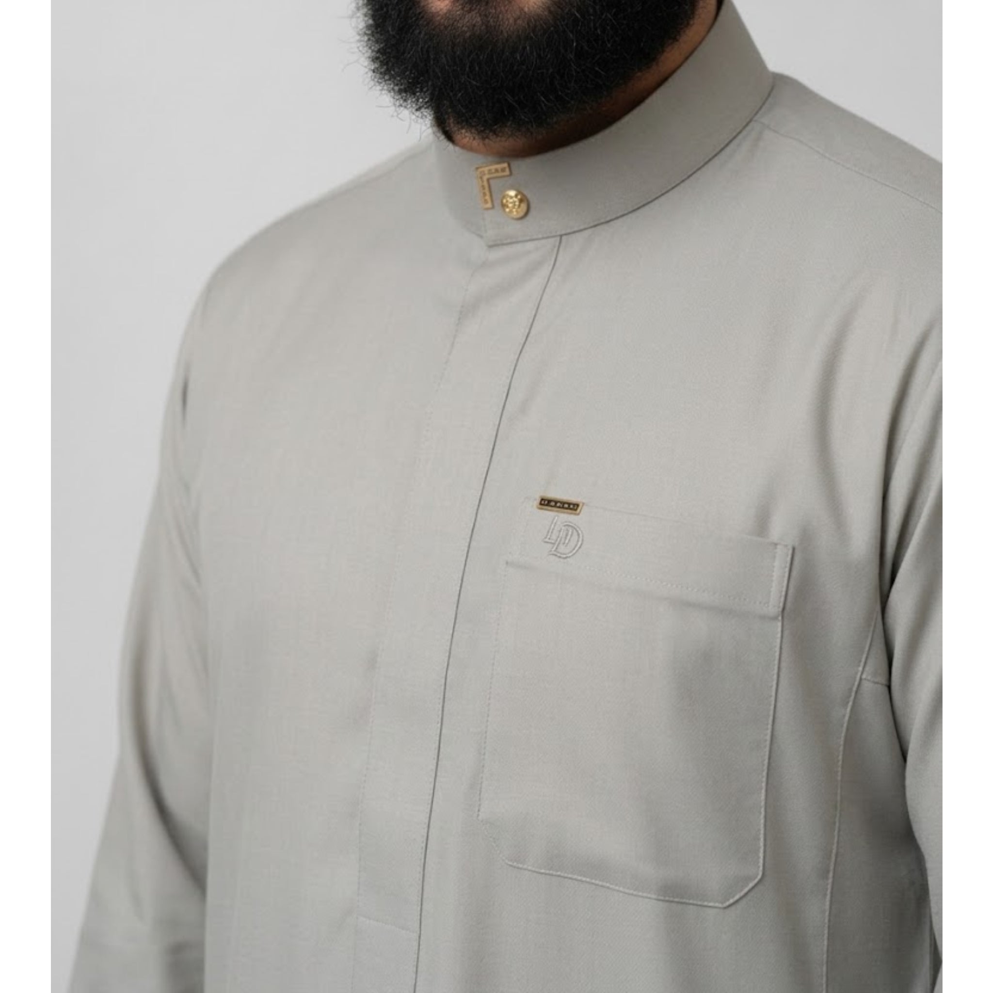 Saudi Thobe in Cream Linen – Tailored Fit with Gold Accents