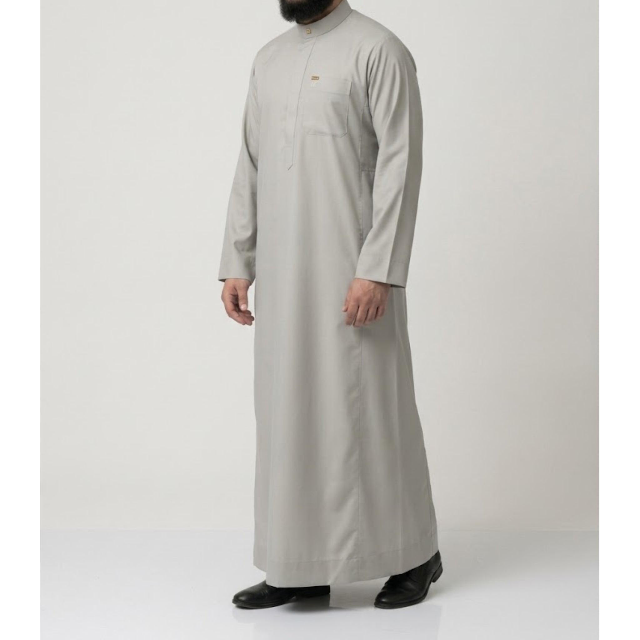 Saudi Thobe in Cream Linen – Tailored Fit with Gold Accents