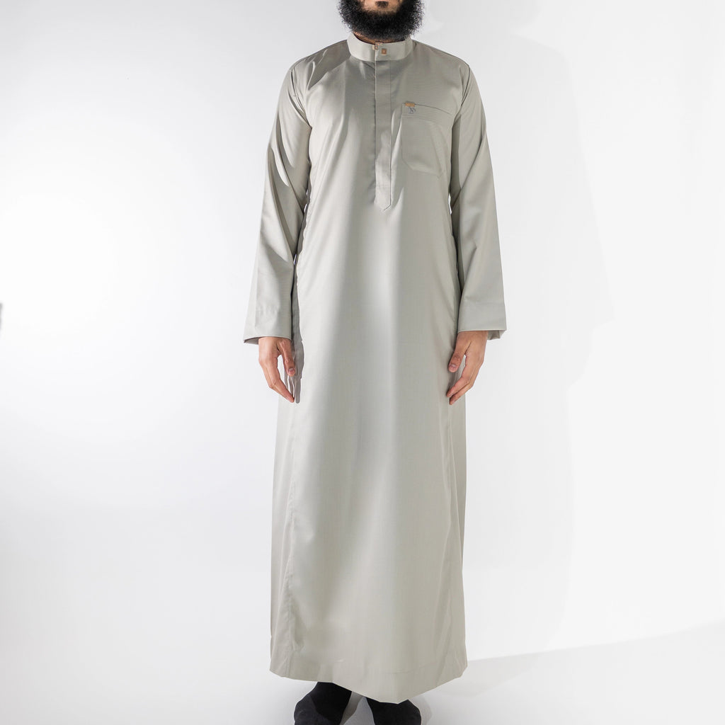 Saudi Thobe in Cream Linen – Tailored Fit with Gold Accents